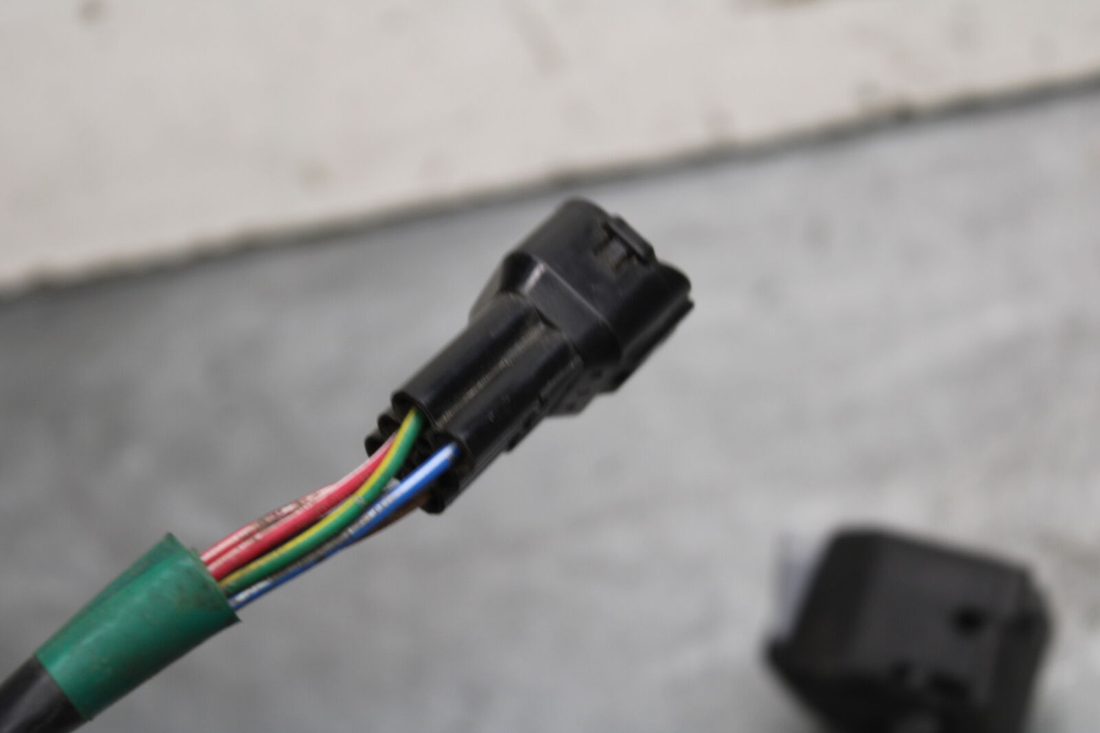 13-18 KAWASAKI NINJA ZX6R RIGHT CLIP ON HANDLE KILL OFF START SWITCH BB666