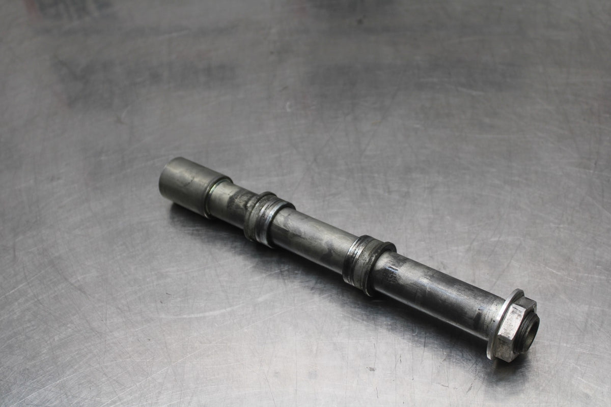 18 YAMAHA YZF R1  FRONT WHEEL RIM AXLE PIVOT BOLT BB838