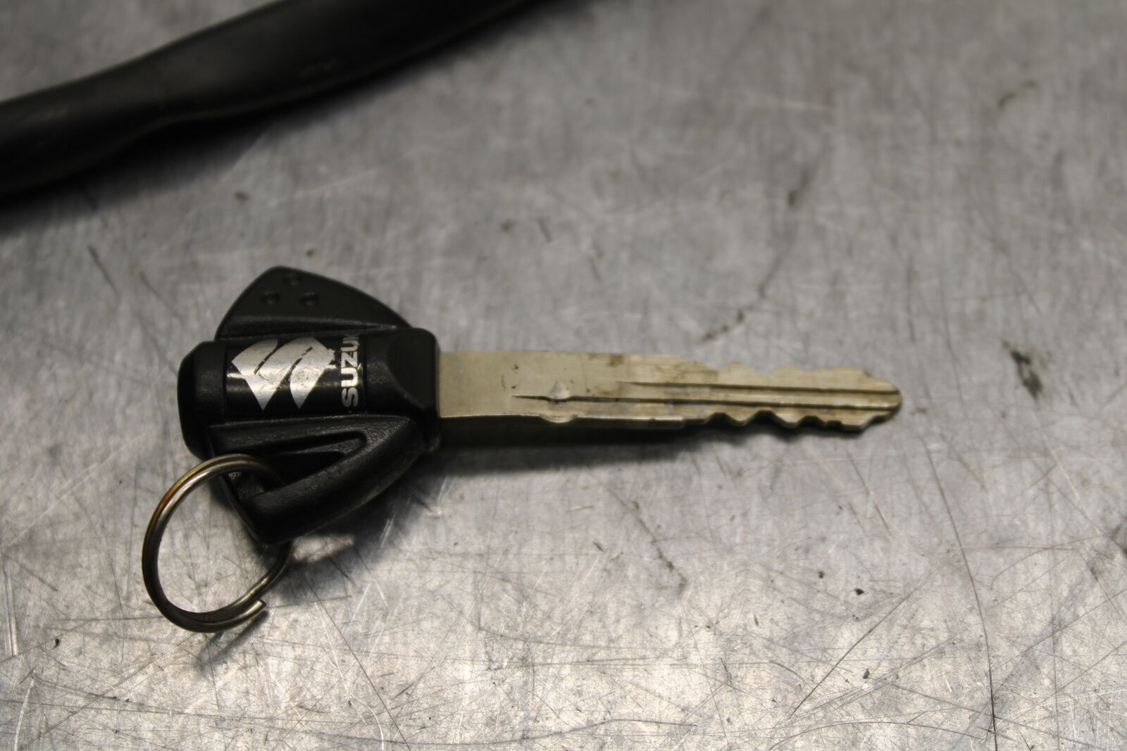 11-24 SUZUKI GSXR750 IGNITION LOCK W KEY BB714