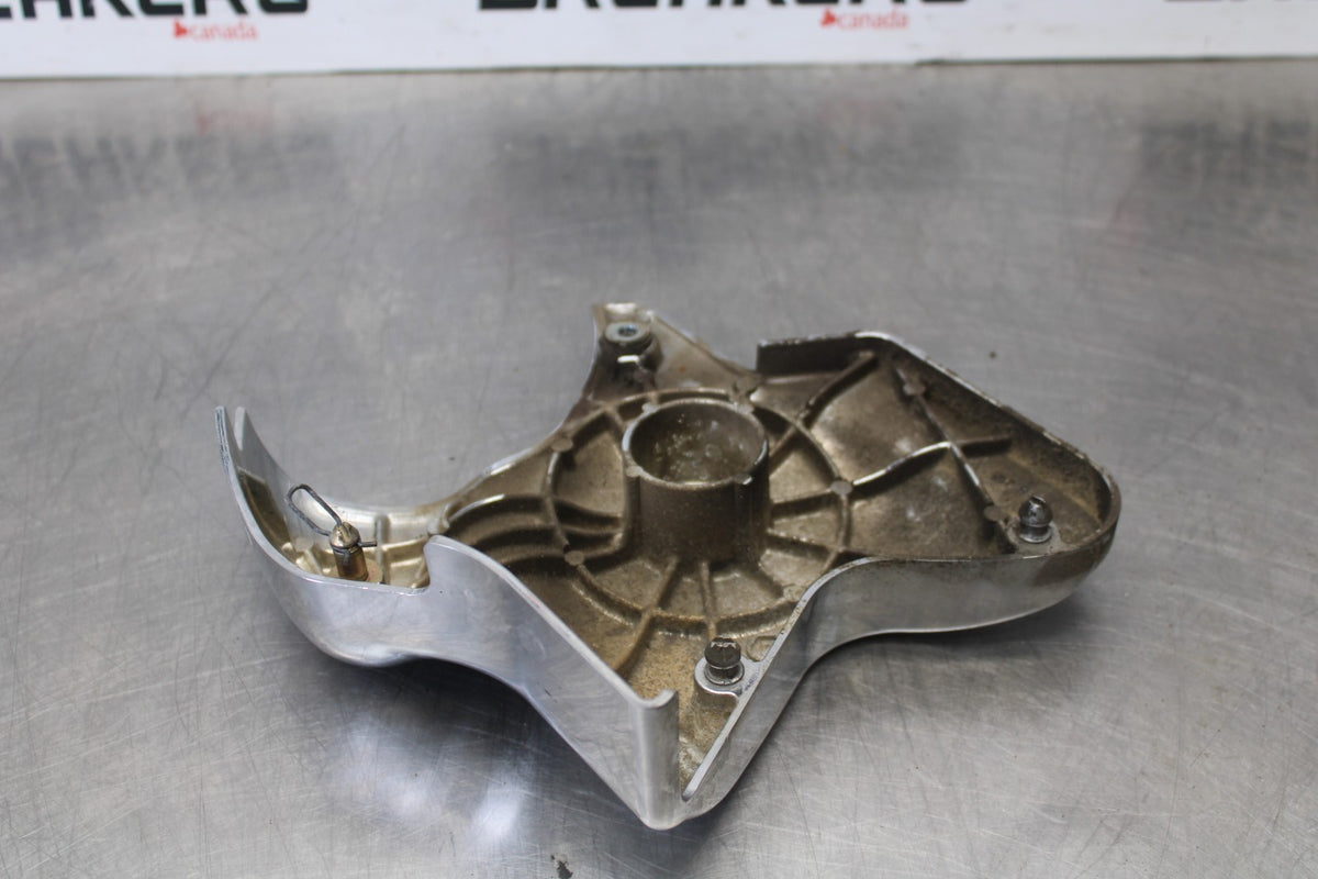 03 HONDA SHADOW SPIRIT 750 VT750DC ENGINE SPROCKET COVER BB907