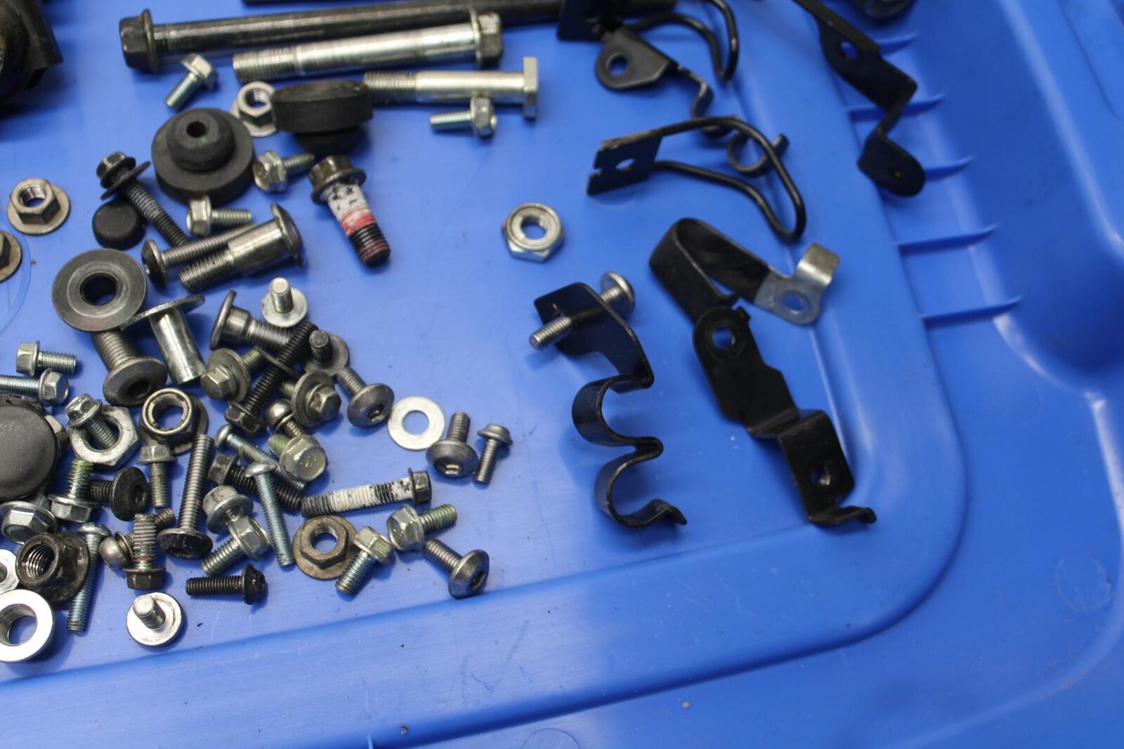 12-17 KAWASAKI ER-6N Z650 MISCELLANEOUS MOUNTING BOLTS HARDWARE SCREWS BB607