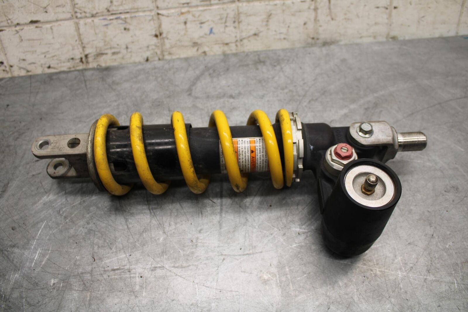 2007 Suzuki GSXR750 REAR  SHOCK ABSORBER SUSPENSION 62100-02H00-163 BB546