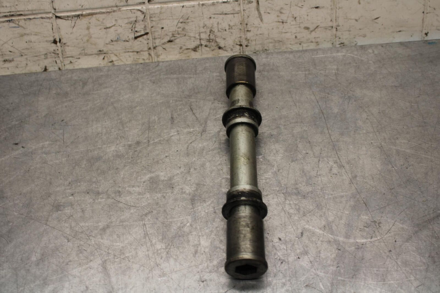 2000 Kawasaki Ninja ZX9R ZX900F FRONT WHEEL RIM AXLE PIVOT BOLT 41068-1404 BB70