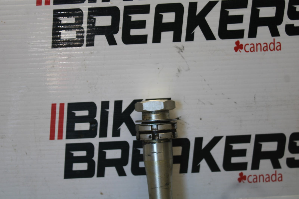 03-04 YAMAHA YZF R6 FRONT FORKS CLAMP LOWER TRIPLE TREE STEM BB890