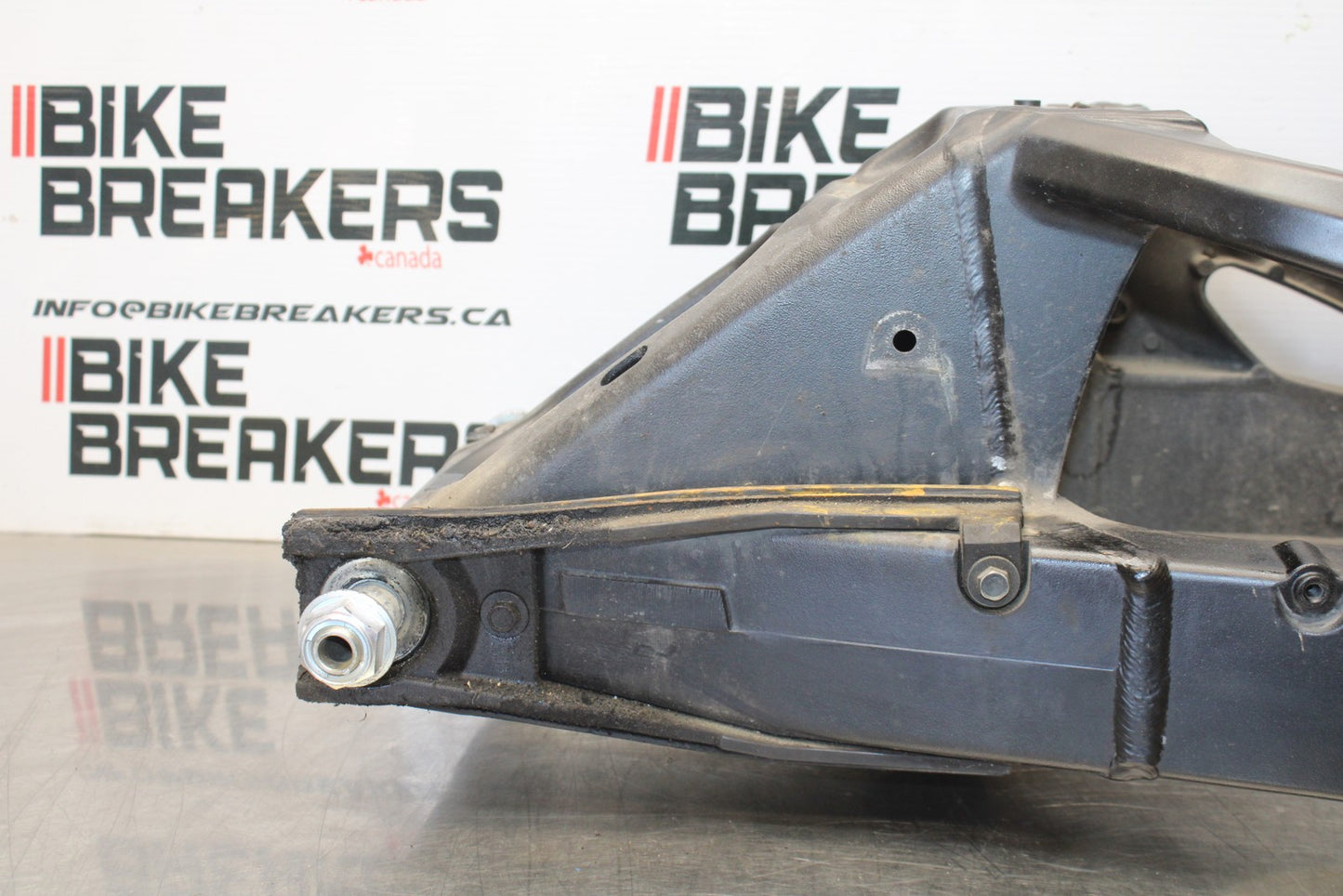 08-10 SUZUKI GSXR 600 REAR SWINGARM BACK SUSPENSION SWING ARM BB202