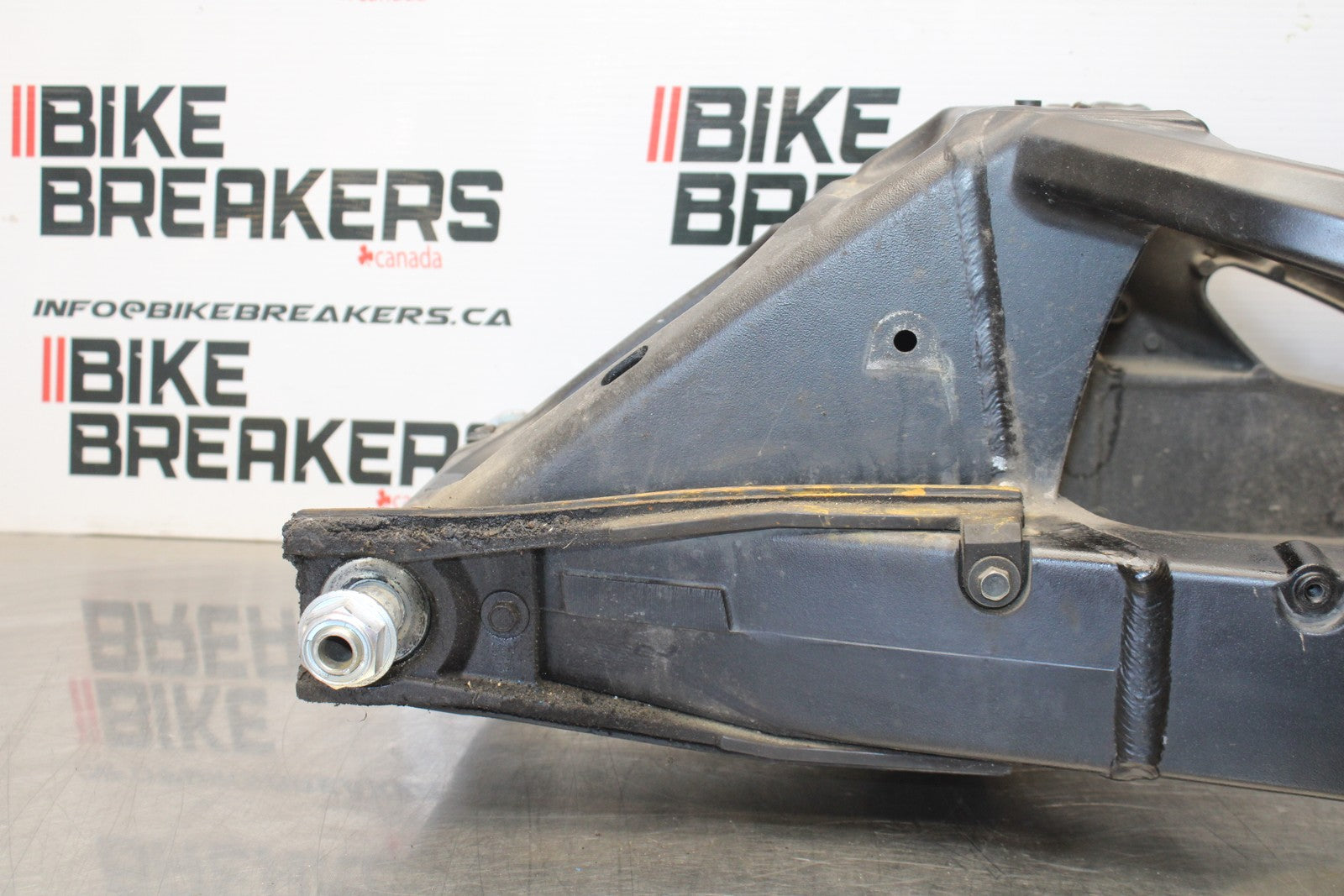 08-10 SUZUKI GSXR 600 REAR SWINGARM BACK SUSPENSION SWING ARM BB202