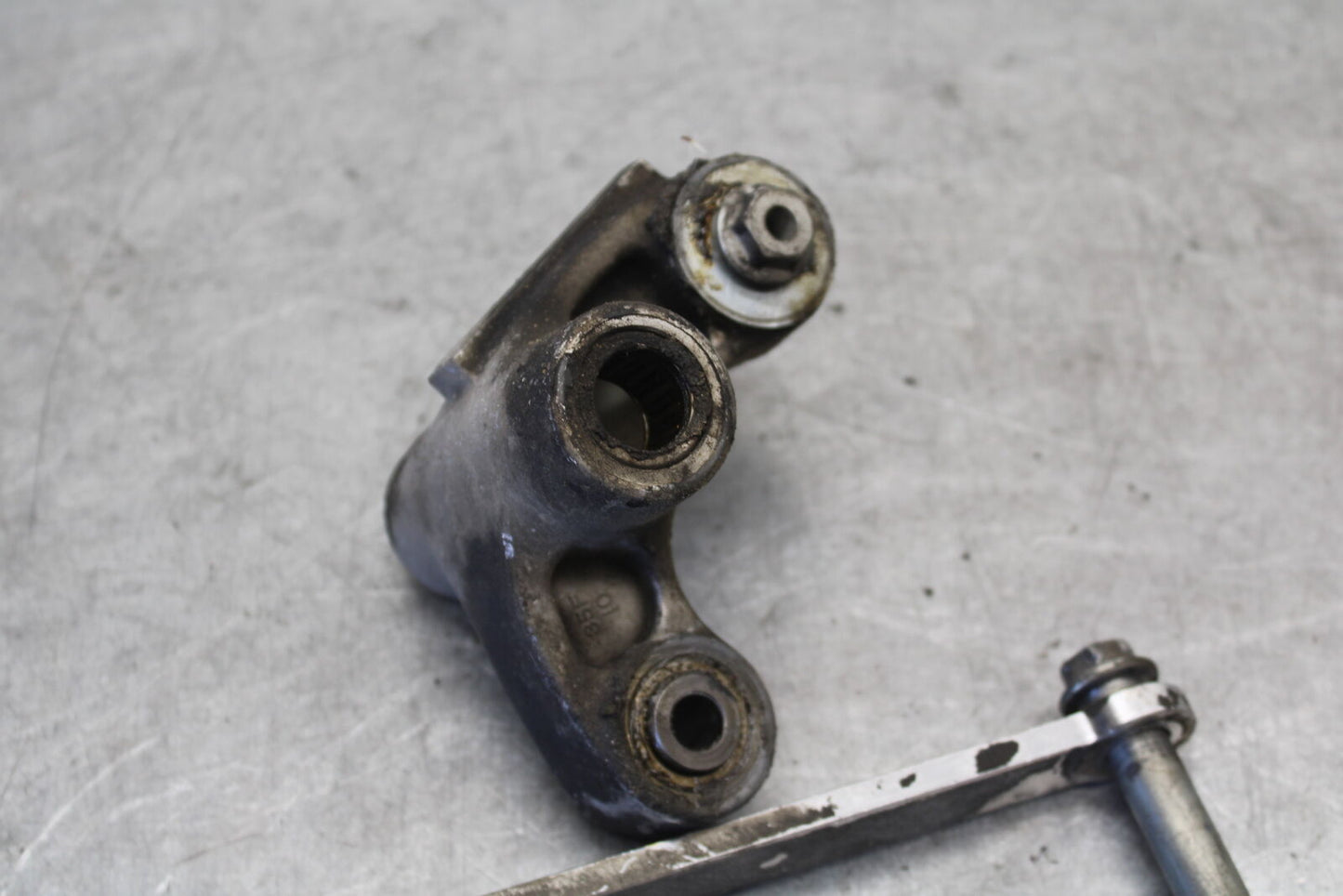 04 SUZUKI GSXR600 AFTERMARKET REAR DOGBONE SHOCK LINKAGE LINK BB676