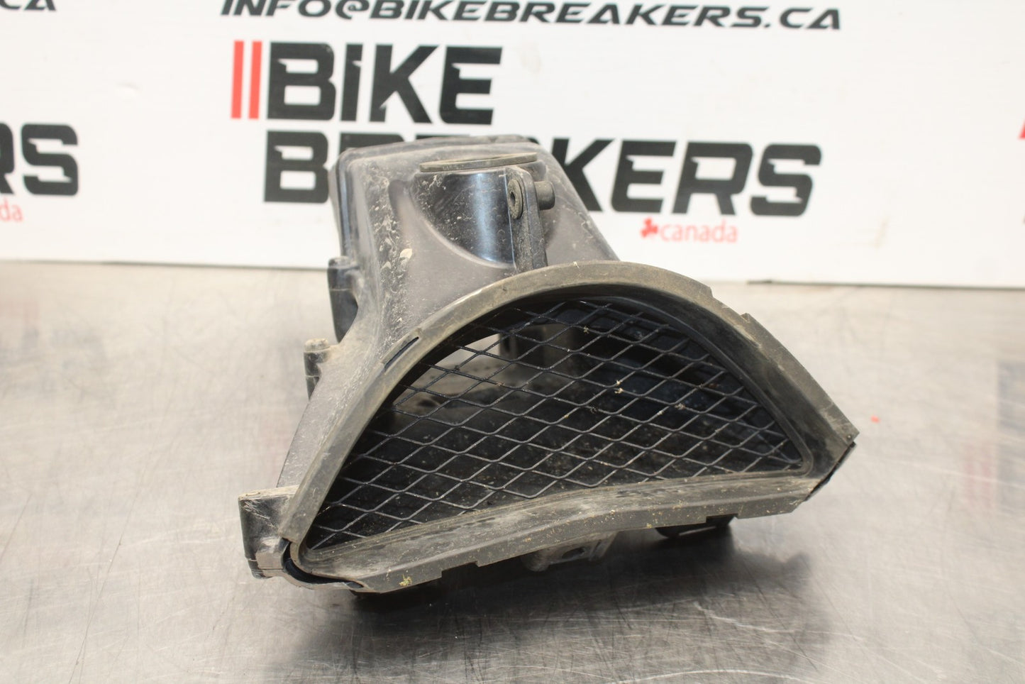 08 KAWASAKI NINJA ZX10R RAM AIR INTAKE TUBE DUCT BB201