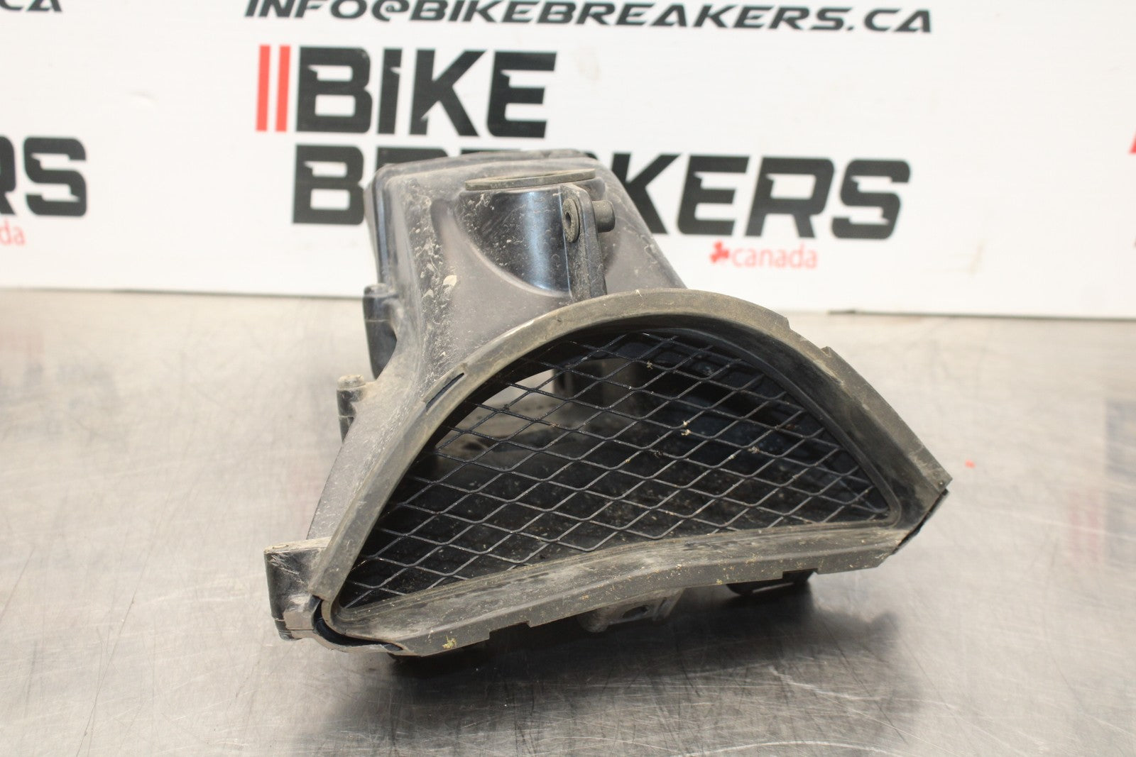 08 KAWASAKI NINJA ZX10R RAM AIR INTAKE TUBE DUCT BB201