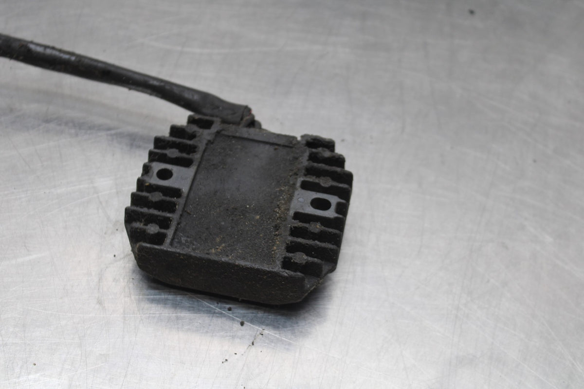02 KAWASAKI VULCAN 800 VN800B CLASSIC RECTIFIER VOLTAGE REGULATOR BB862