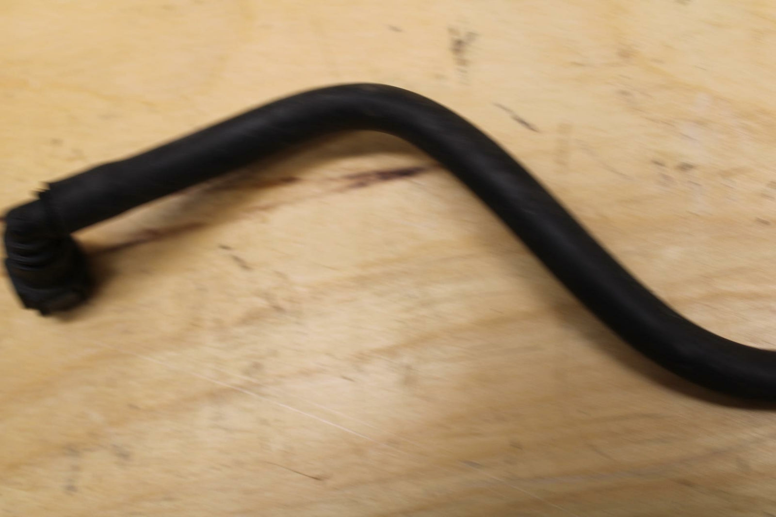 02-03 YAMAHA YZF R1 5PW FUEL HOSE GAS LINE TUBE PIPE 5PW-13971-00-00 BB313