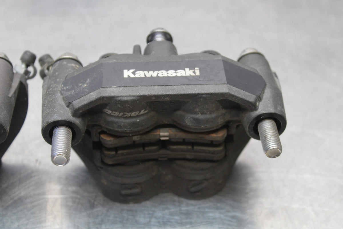 22 KAWASAKI NINJA 1000SX RIGHT LEFT FRONT BRAKE CALIPER SET PAIR CALIPERS BB01