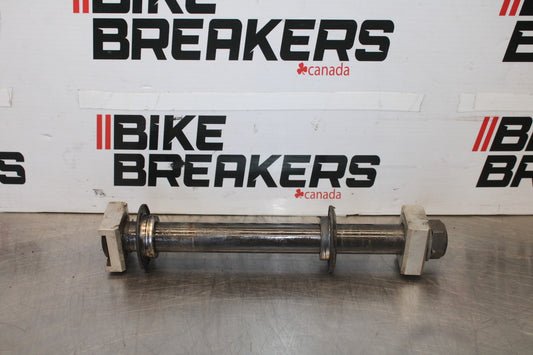 05 YAMAHA YZF R6 REAR AXLE BACK WHEEL RIM PIVOT BOLT AXEL BB894