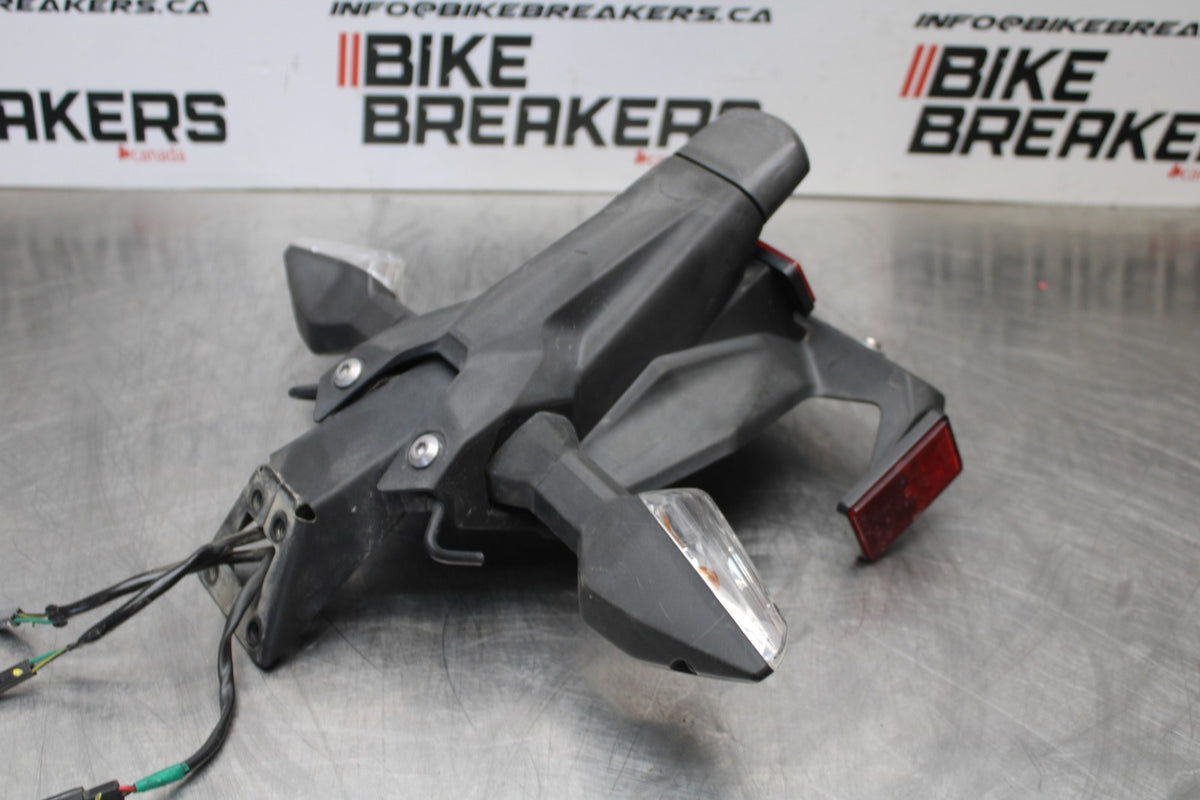 18-23 KAWASAKI NINJA 400 EX400 ABS REAR BACK FENDER MUD GUARD BB177