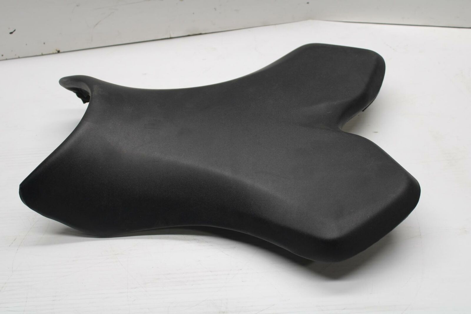 06 YAMAHA YZF R1 FRONT DRIVERS SEAT PAD SADDLE PILLION BB282