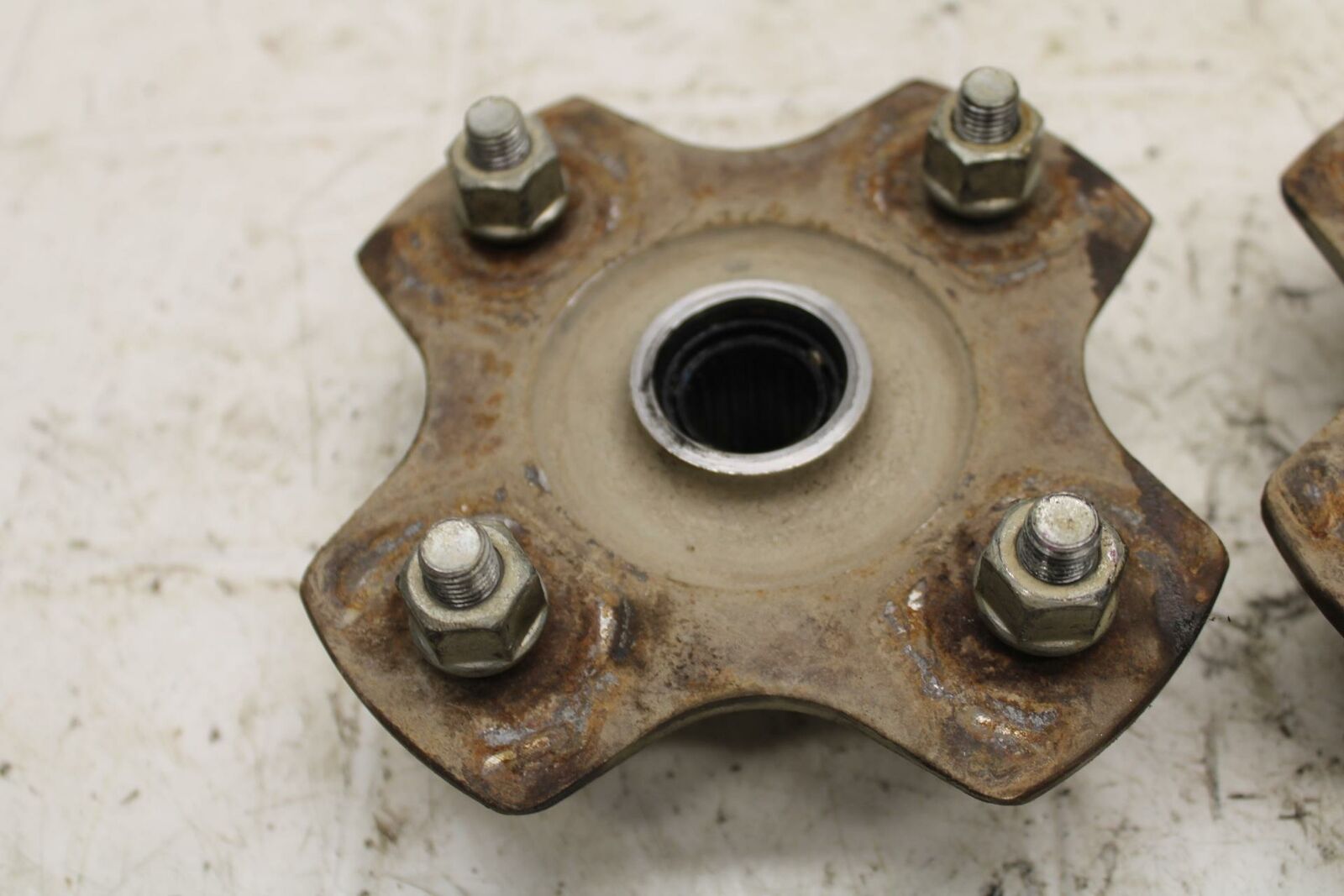 11-12 HONDA FOREMAN 500 REAR BACK WHEEL RIGHT LEFT HUBS HUB SET BB410