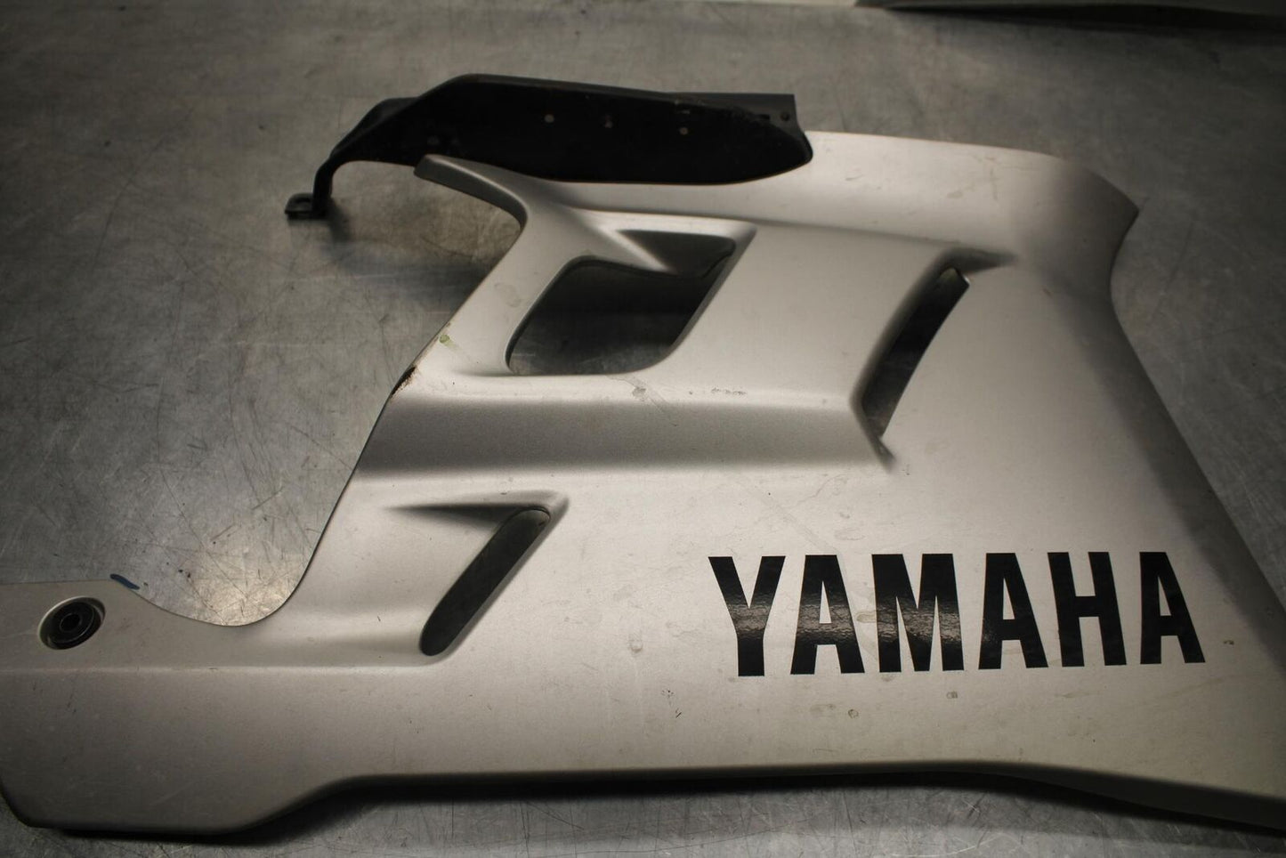 19-21 YAMAHA YZF R3 LEFT RIGHT MID UPPER SIDE FAIRING COWL PLASTIC PAIR BB588