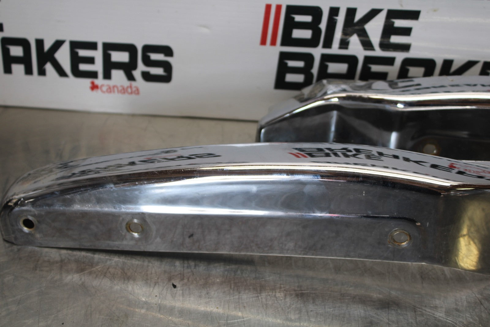 03-08 KAWASAKI VULCAN 1600 REAR CHROME STRUT COVER GUARD SET PAIR  BB196