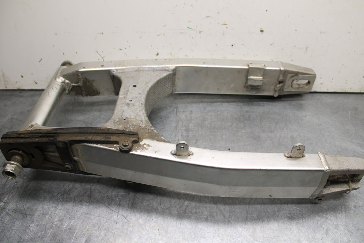 02-03 SUZUKI VSTROM 1000 REAR SWINGARM BACK SUSPENSION SWING ARM BB69