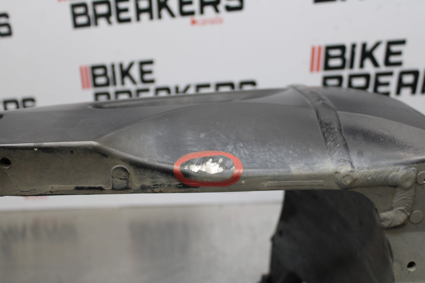 06-07 SUZUKI GSXR 600 REAR SWINGARM BACK SUSPENSION SWING ARM BB178