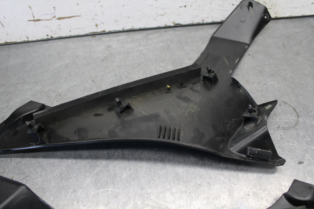18-23 KAWASAKI NINJA 400 RIGHT LEFT FRONT SIDE SEAT PANELS TRIMS  BB679