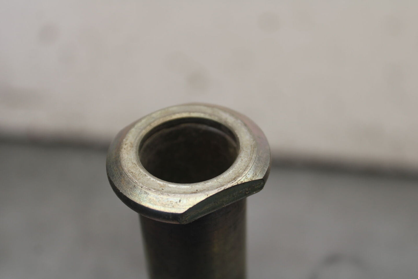 22-24 YAMAHA XSR900 REAR AXLE BACK WHEEL RIM PIVOT BOLT AXEL BB710