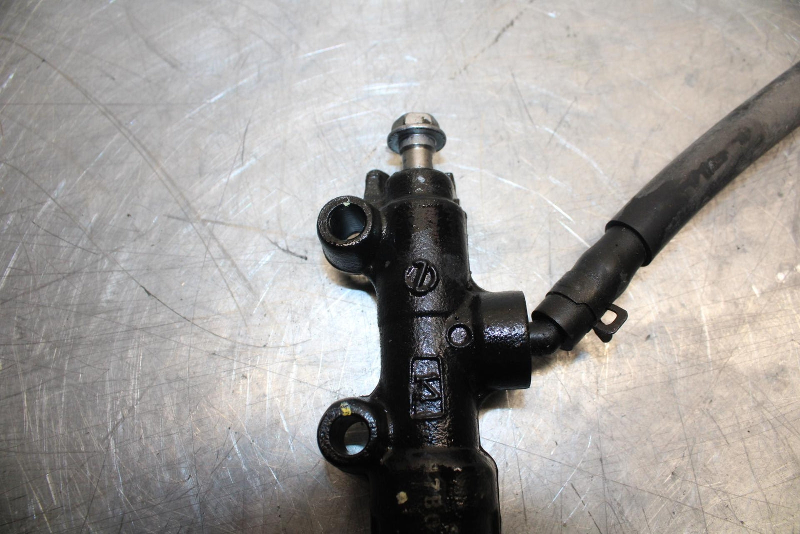 17 KAWASAKI VERSYS_X 300 REAR BACK BRAKE MASTER CYLINDER W RESERVOIR BB504