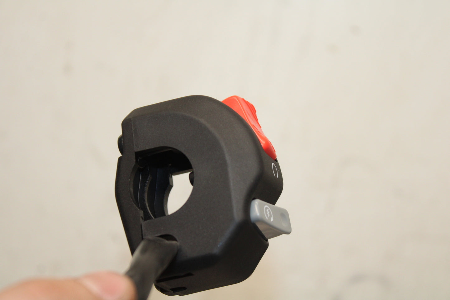 12-25 KAWASAKI NINJA ZX14R NEW!! RIGHT HANDLE KILL OFF START SWITCH BB757