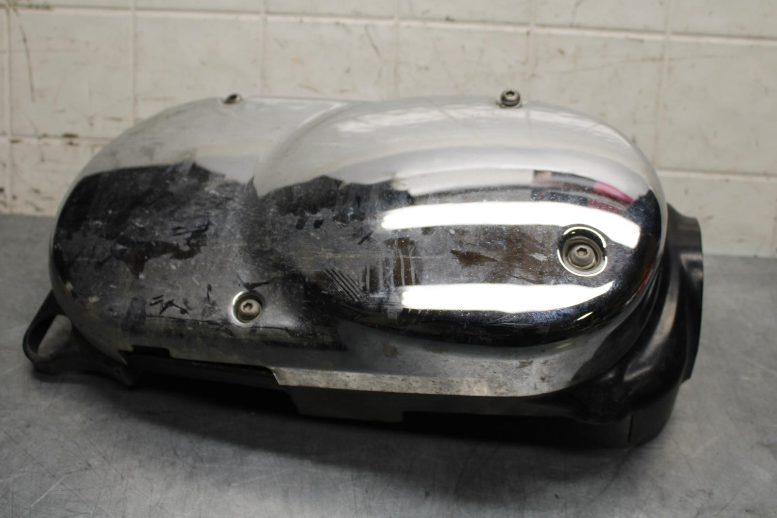 2005 Kawasaki Vulcan 1600 VN1600D Nomad ENGINE SPROCKET COVER BB556