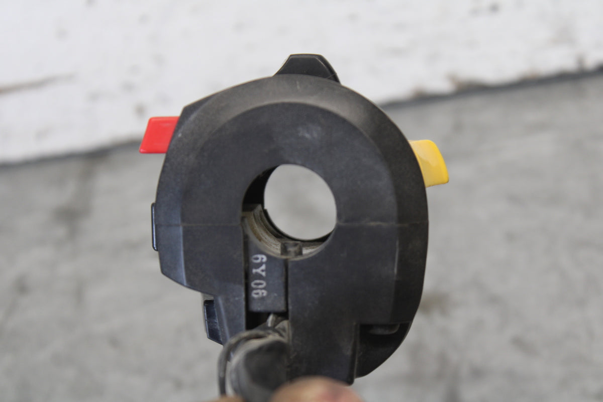 06-07 SUZUKI GSXR 600 RIGHT CLIP ON HANDLE KILL OFF START SWITCH SWITCHES BB694