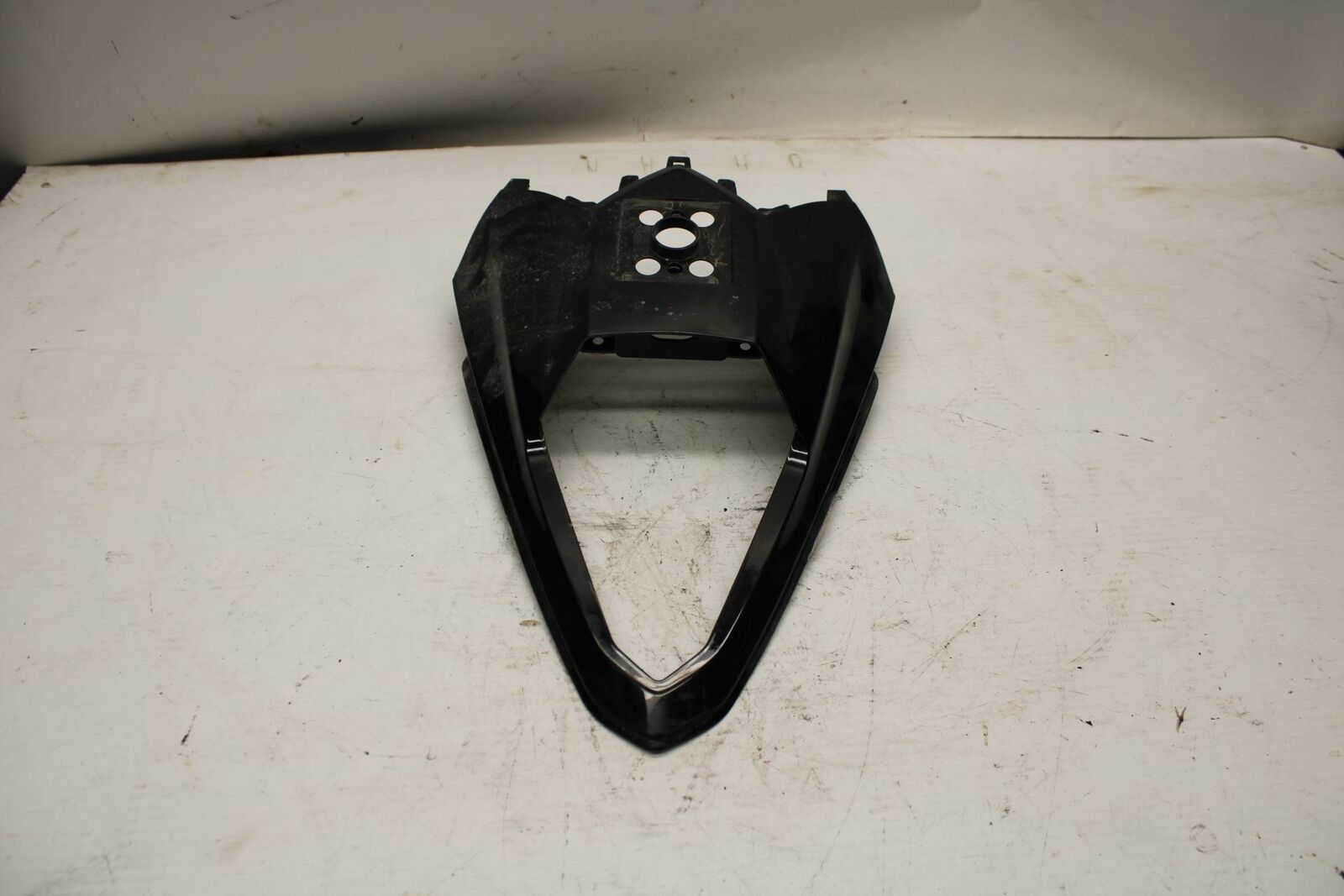 08-17 YAMAHA YZF R6 REAR BACK TAIL FAIRING COWL SHROUD BB354