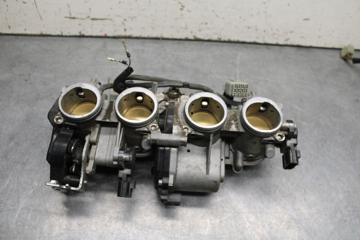07-08 YAMAHA YZF R1 MAIN FUEL INJECTORS / THROTTLE BODIES BB724