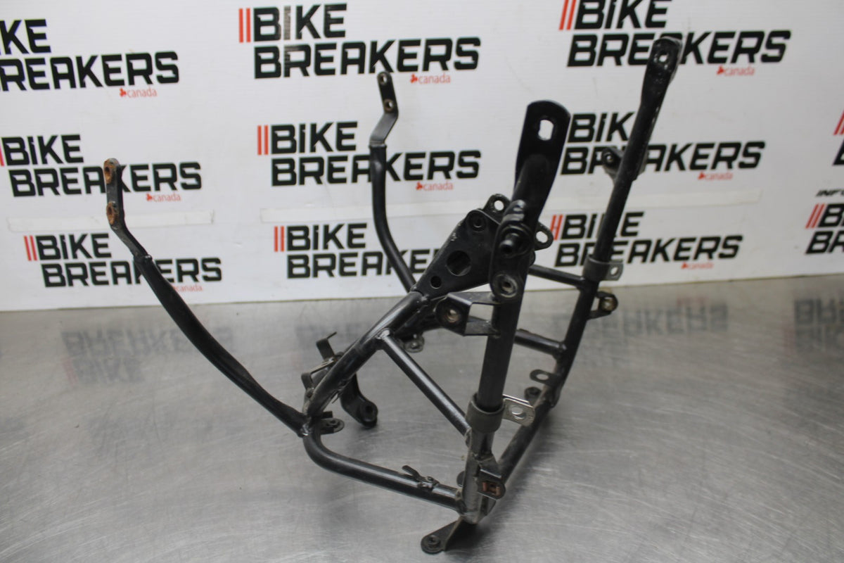 05 DUCATI SUPERSPORT 800 UPPER FAIRING MIRROR GAUGES STAY BRACKET BB913