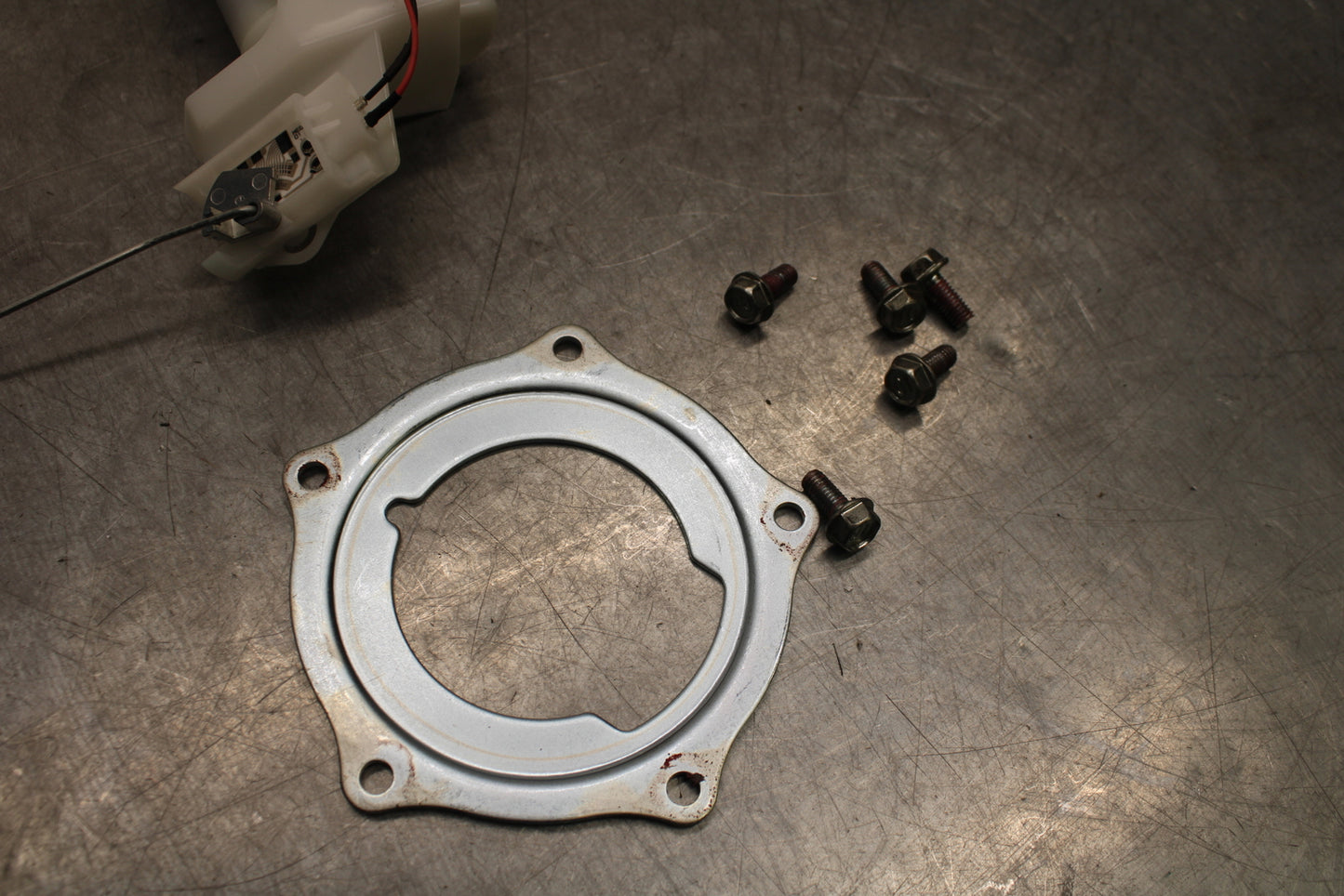 24 KAWASAKI NINJA 500 ABS FUEL PUMP GAS PETROL SENDER UNIT BB730