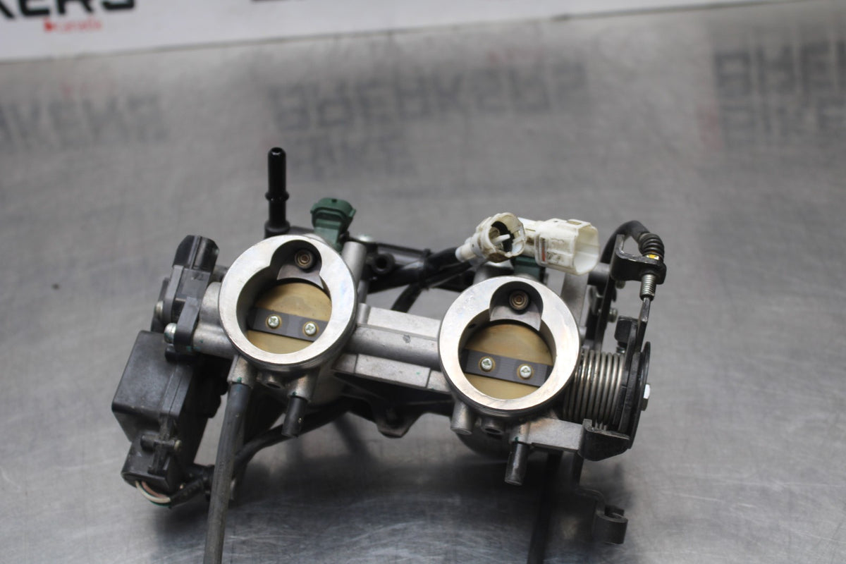 06-07 KAWASAKI NINJA 650R EX650A MAIN FUEL INJECTORS / THROTTLE BODIES BB774