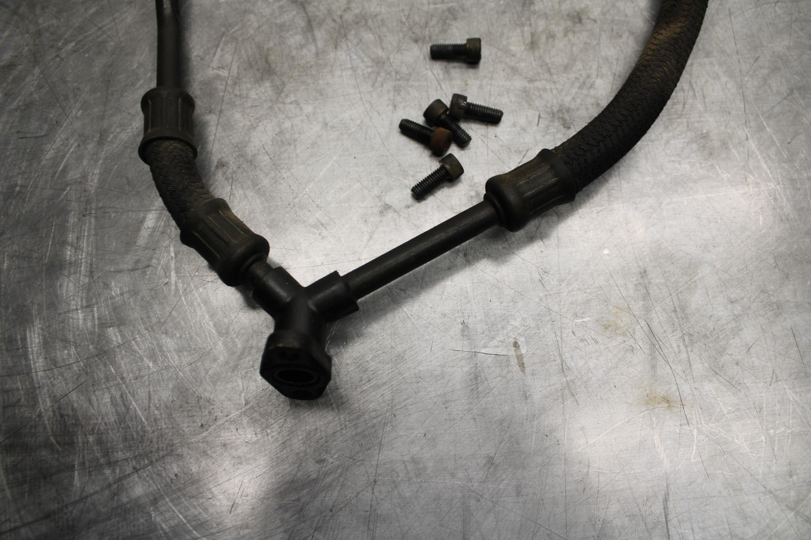 91-92 SUZUKI GSXR750 M  ENGINE MOTOR OIL REAR HOSES BB493