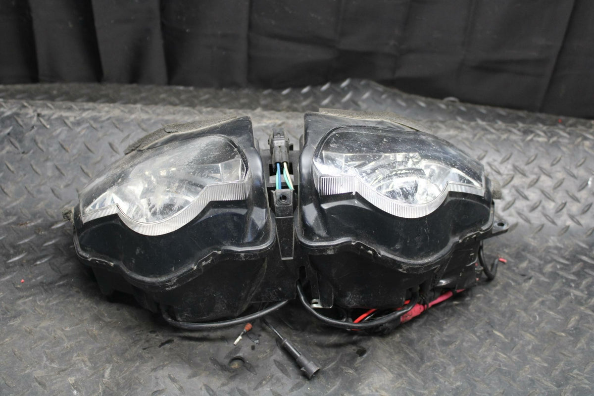 10-11 HONDA CBR1000RR FRONT HEADLIGHT HEAD LIGHT LAMP BB228