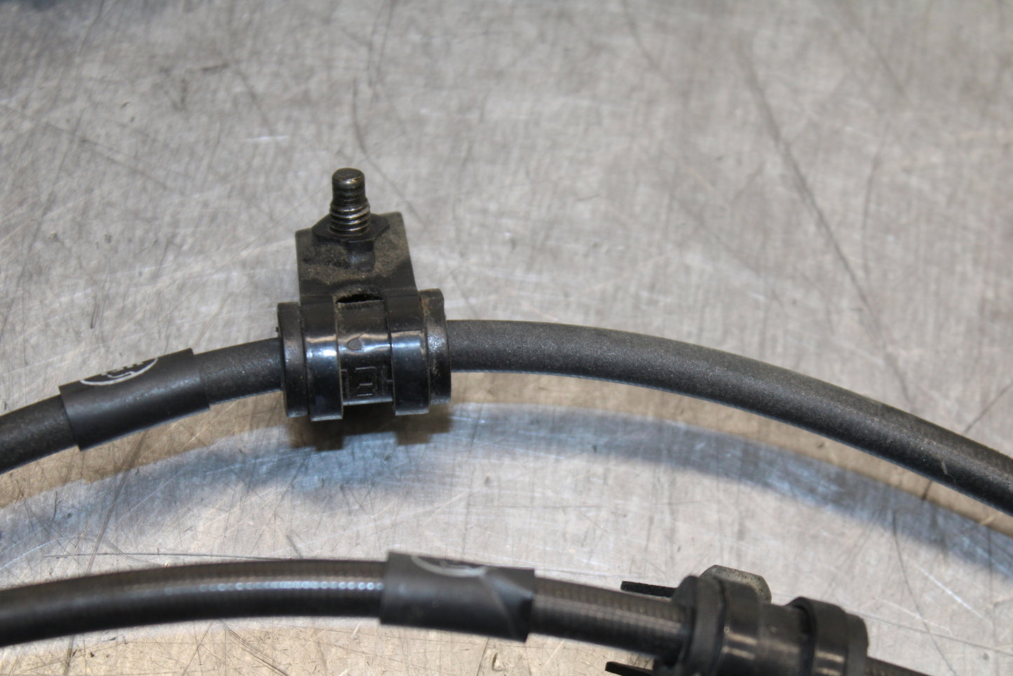 03-05 YAMAHA YZF R6 HEL FRONT & REAR BRAKE CALIPER HOSES LINES BB751