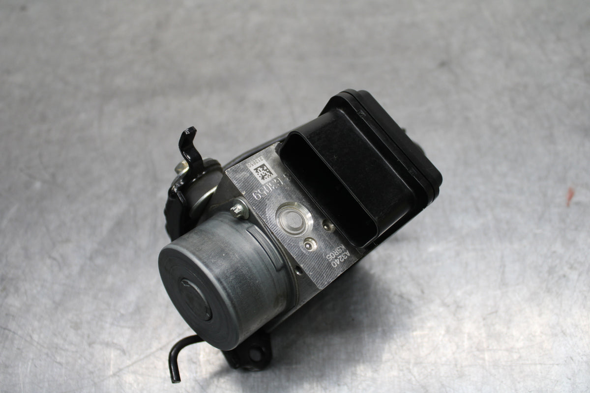 12-17 KAWASAKI NINJA 650 ABS PUMP UNIT MODULE BB129
