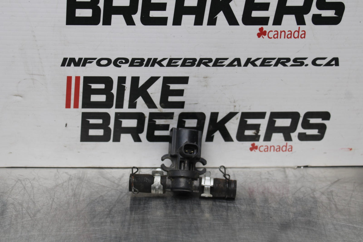09 SUZUKI GSXR1000 AIR VALVE SOLENOID TOP ENGINE SWITCH SENSOR BB777