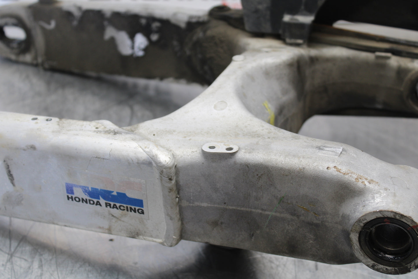 98-05 HONDA SUPER HAWK 1000 VTR1000F REAR SWINGARM BACK SWING ARM BB152
