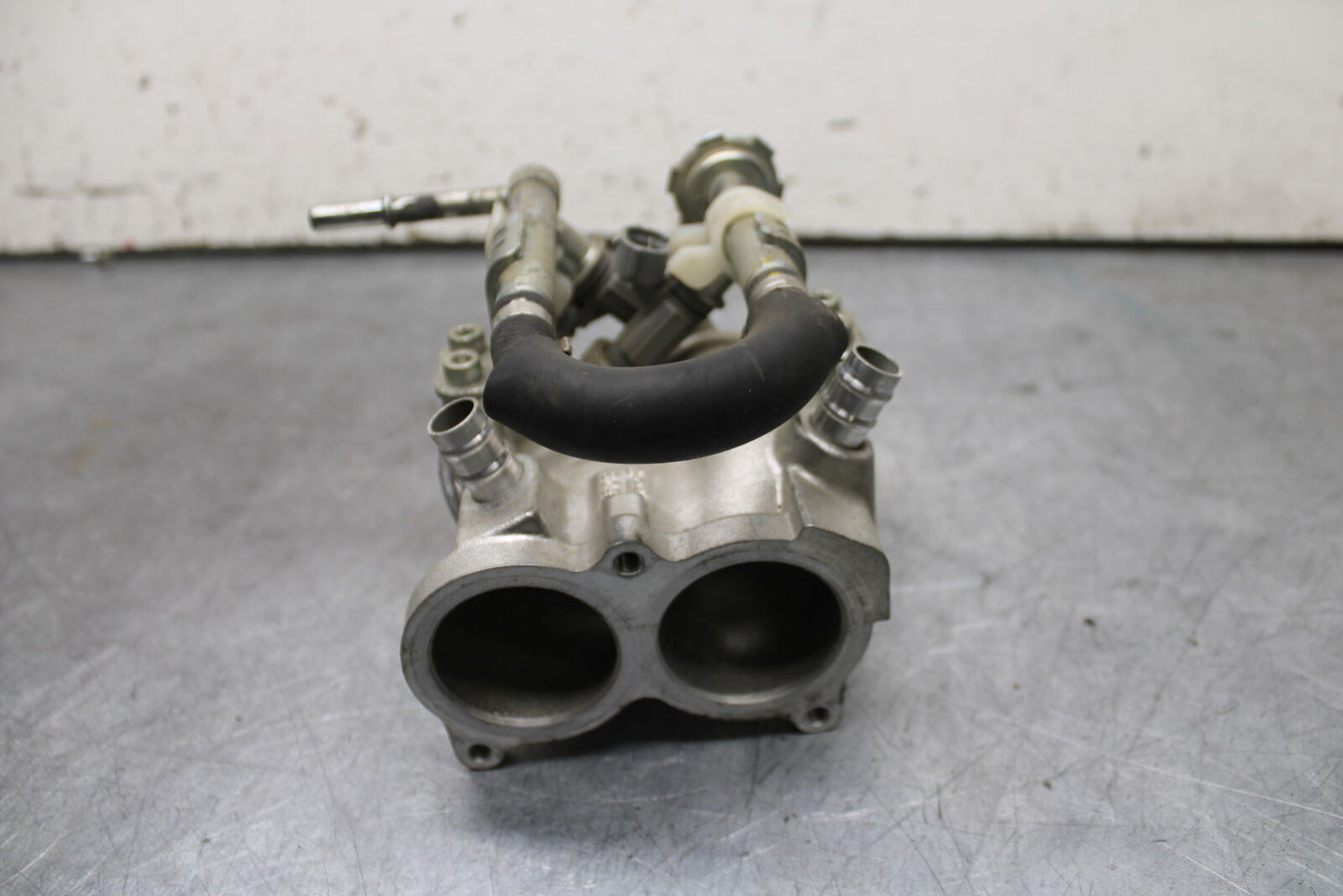 14-15 YAMAHA V STAR 1300 XVS1300CT TOURER AIR INTAKE MANIFOLD BB722