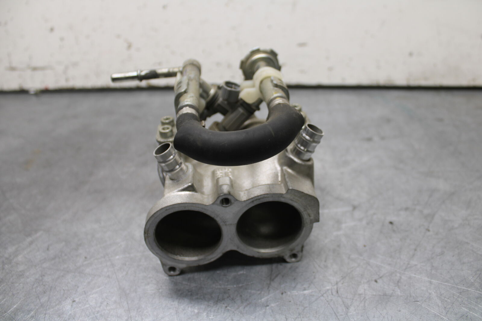 14-15 YAMAHA V STAR 1300 XVS1300CT TOURER AIR INTAKE MANIFOLD BB722