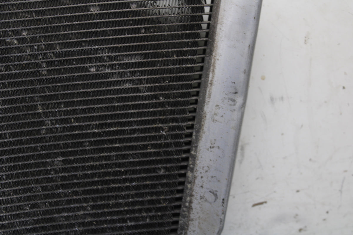 05-06 SUZUKI GSXR1000 ENGINE RADIATOR MOTOR COOLER COOLING 17710-41G00 BB677