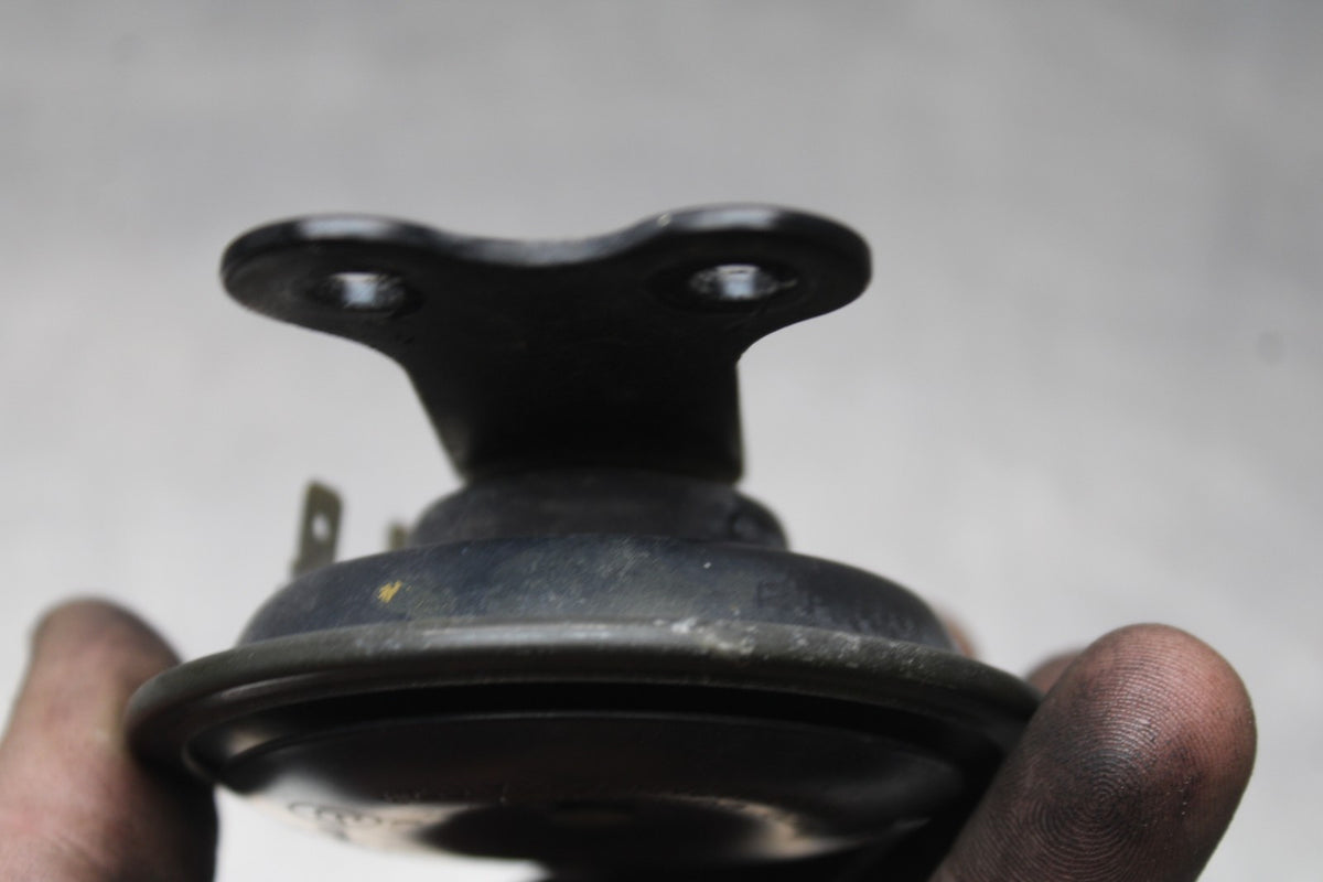 02 KAWASAKI VULCAN 800 VN800B CLASSIC HORN SIGNAL BB862