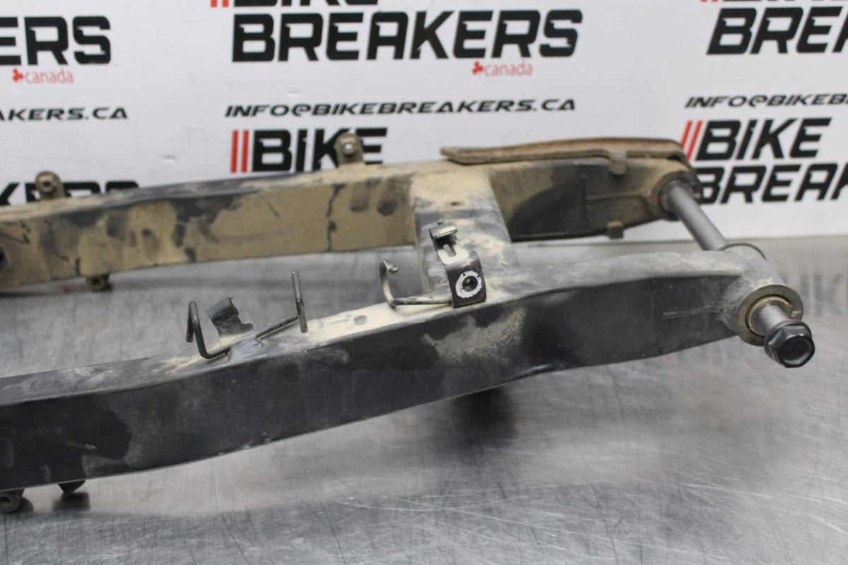 18-23 KAWASAKI NINJA 400 EX400 ABS REAR SWINGARM BACK SUSPENSION SWING ARM BB795
