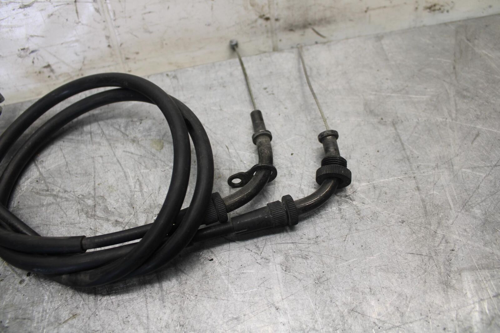 1998 Suzuki TL1000S THROTTLE CABLES LINES BB508
