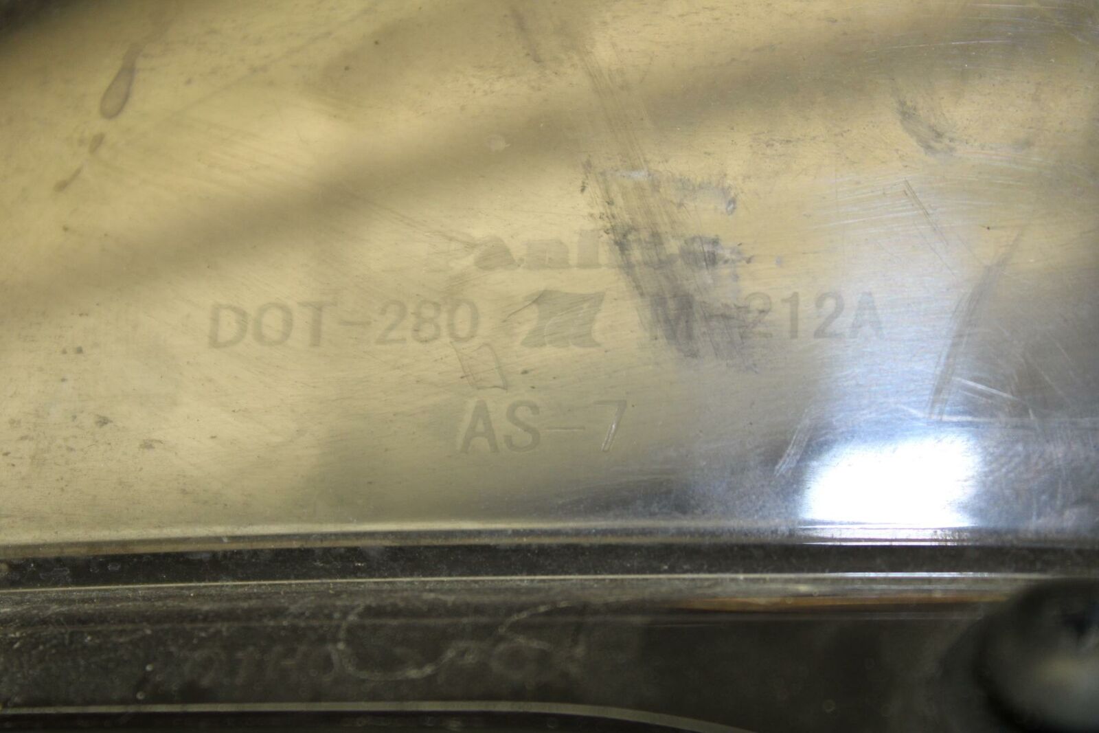 06-07 SUZUKI GSXR750 FRONT WINDSHIELD WINDSCREEN  BB188