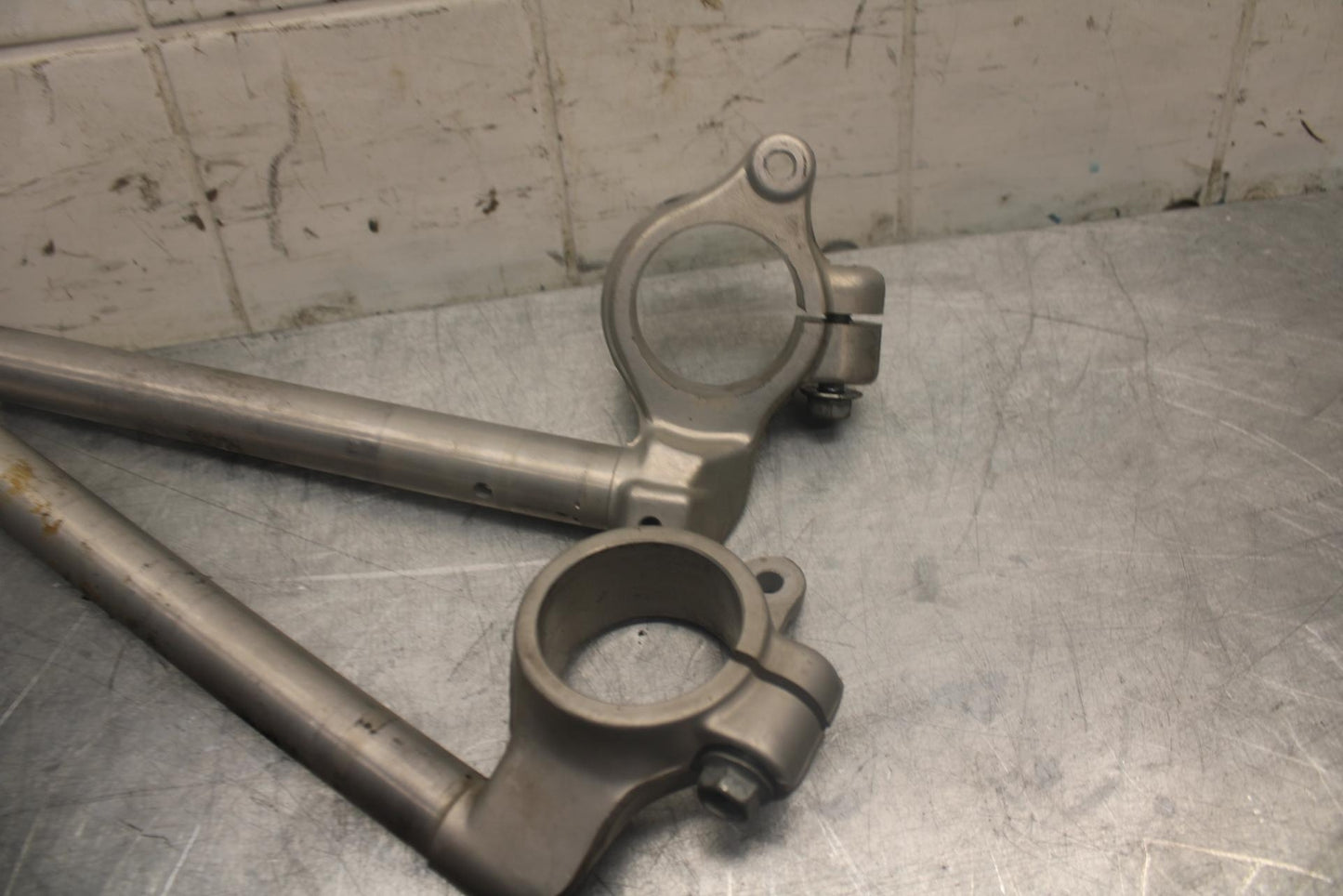 97-98 SUZUKI GSXR 600 SRAD LEFT RIGHT CLIP ON ONS HANDLEBARS PAIR SET BB455