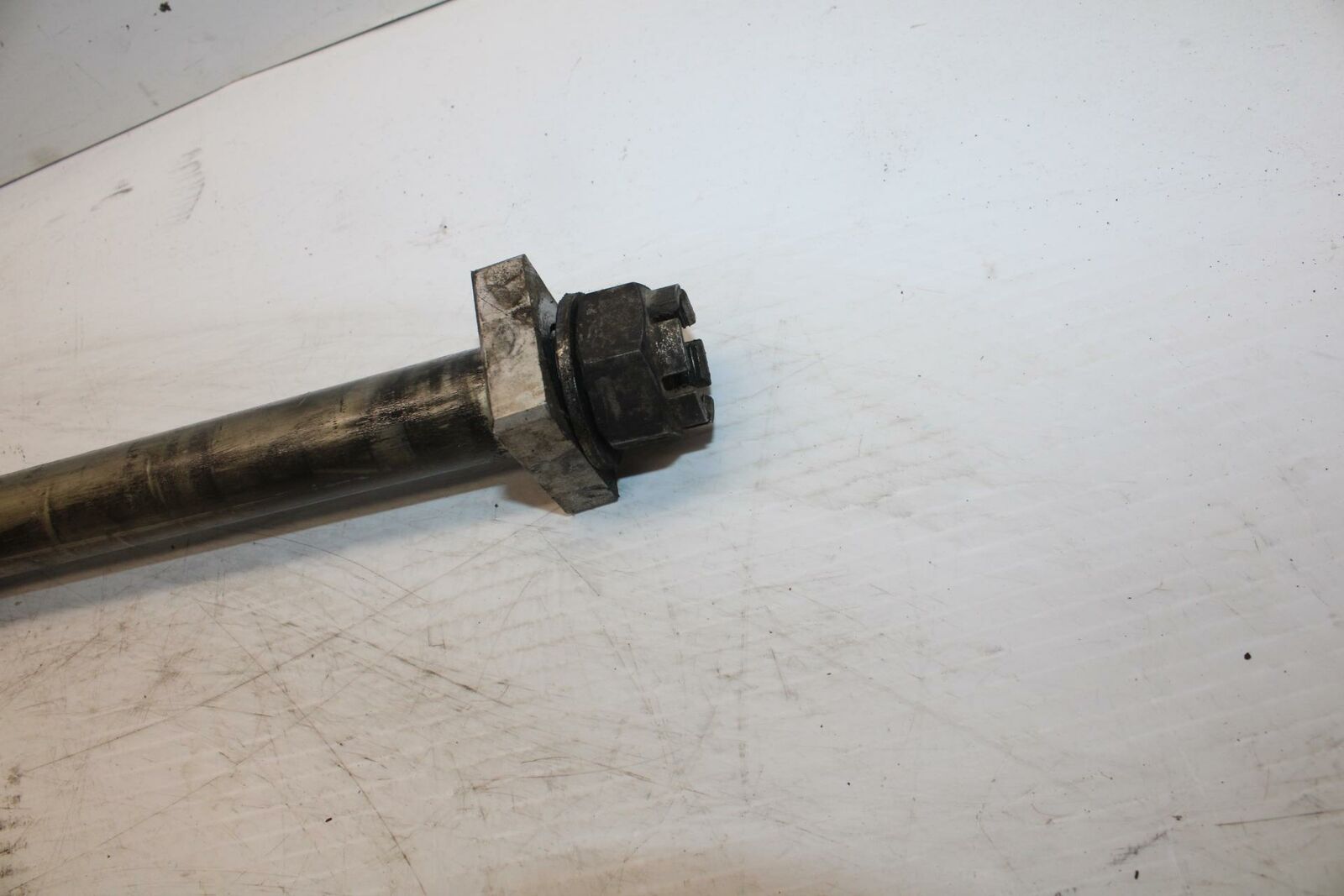 07-08 KAWASAKI NINJA ZX6R REAR AXLE BACK WHEEL RIM PIVOT BOLT AXEL BB274